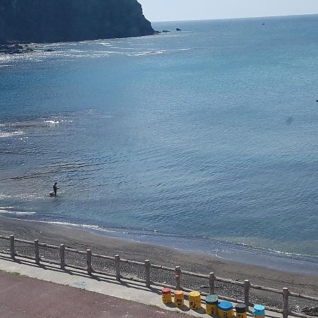 Nice View Guesthouse Seogwipo Exterior photo